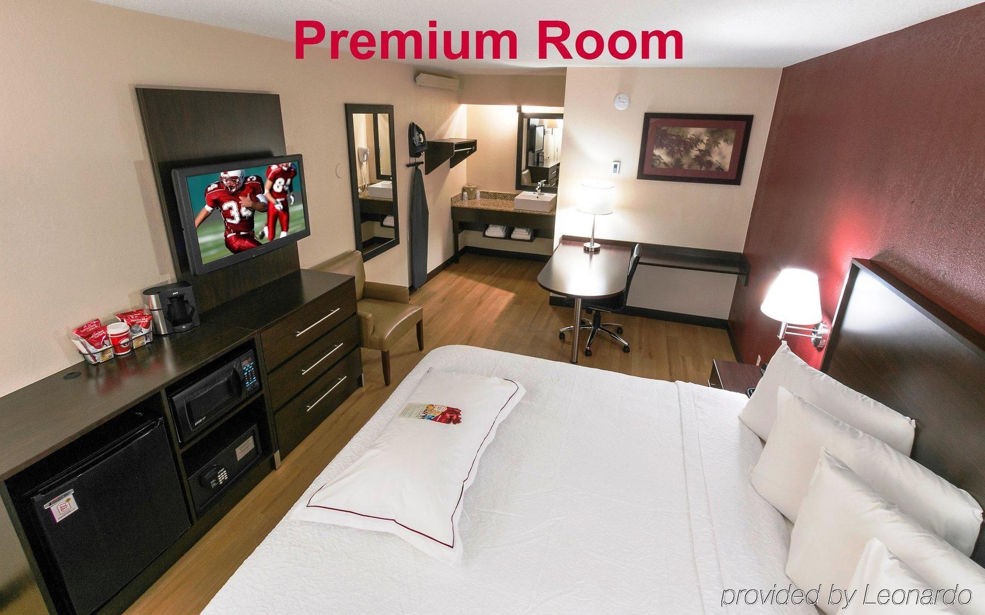 Red Roof Inn Plus+ Baltimore - Washington Dc/Bwi South Hanover Bagian luar foto